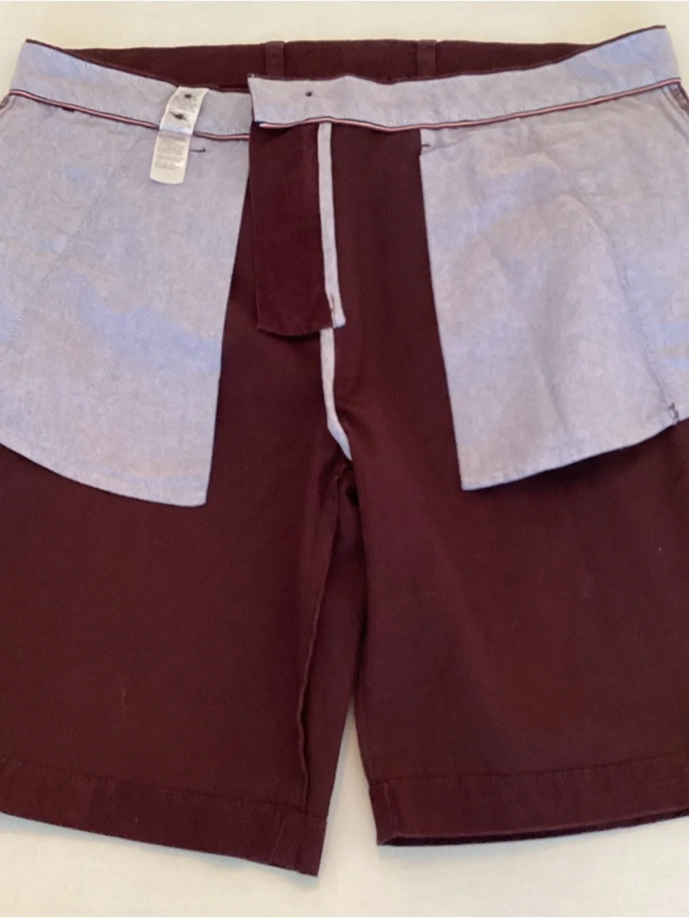 Tommy Hilfiger Chino Shorts Men's 34 Burgundy Maroon Classic Fit Stretch